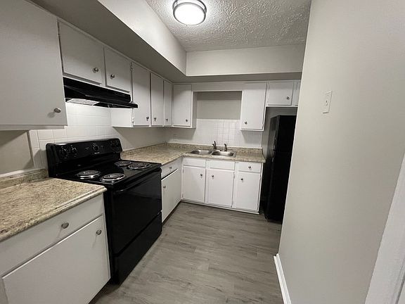 2nd image of 1029 Cross Keys Rd APT 11