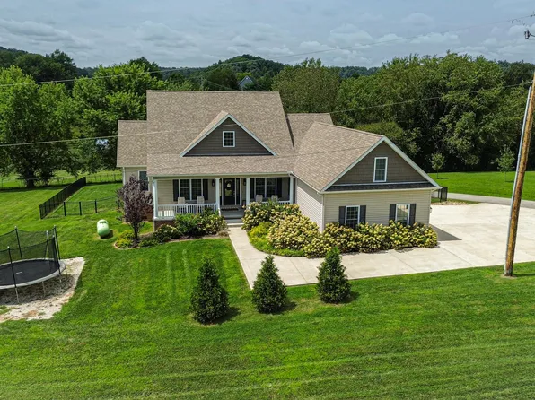 212 McCoy Rd, Grayson, KY 41143