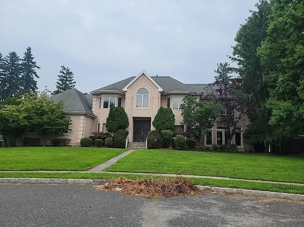 10 Alba Ln, West Long Branch, NJ 07764