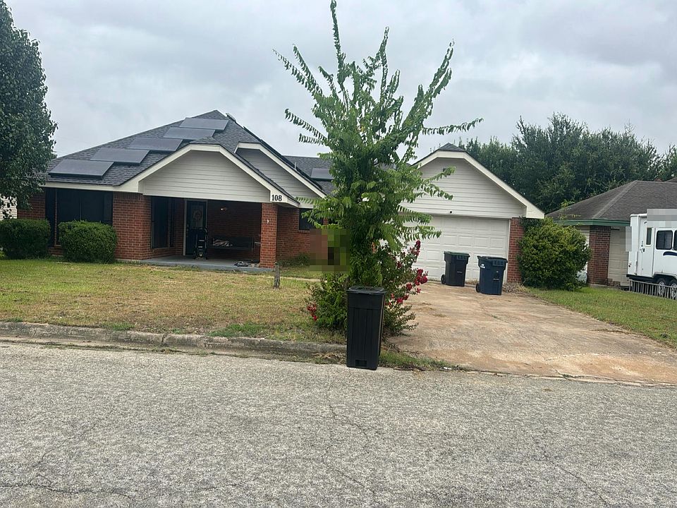 1st image of 108 Creekside Dr