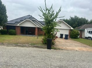 108 Creekside Dr, Hutto, TX 78634