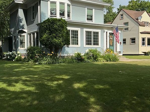 1128 Summit Ave