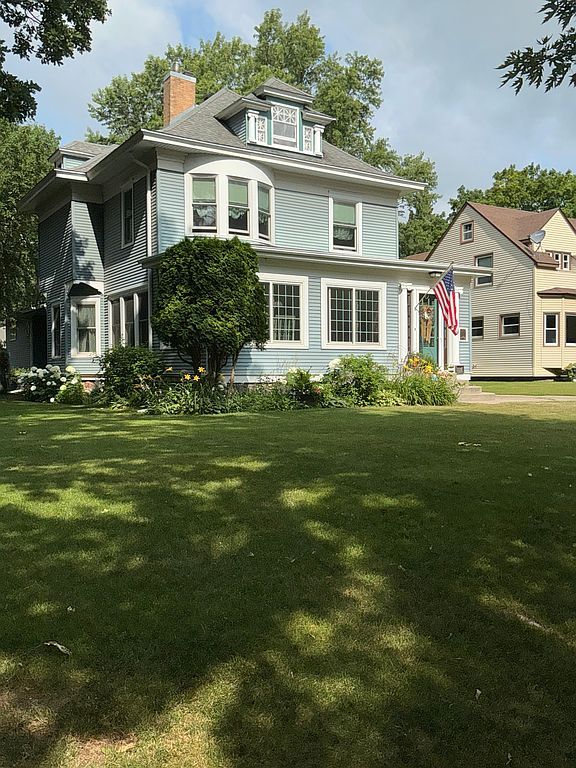 1128 Summit Ave - Property Image