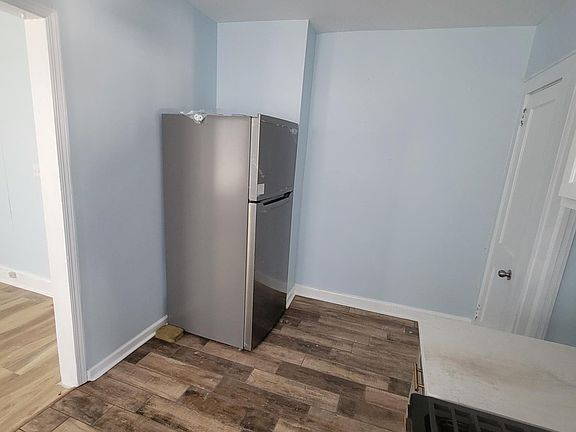 2nd image of 84 Long St #2R