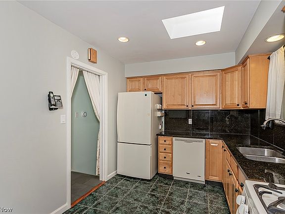 4th image of 1300 Giesse Dr