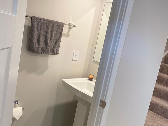 3rd image of 10217 Wenden Way