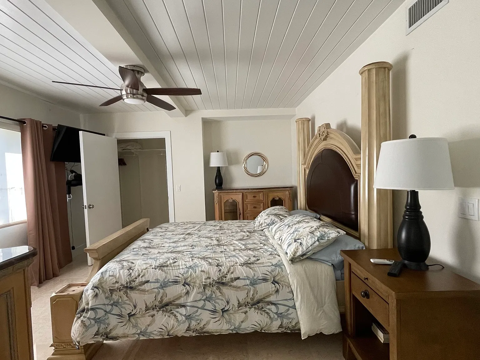 3 bed, 2700 sqft, $6,500 — Photo 2