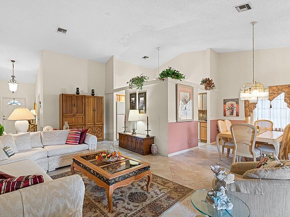 3rd image of 5294 Tiffany Anne Cir