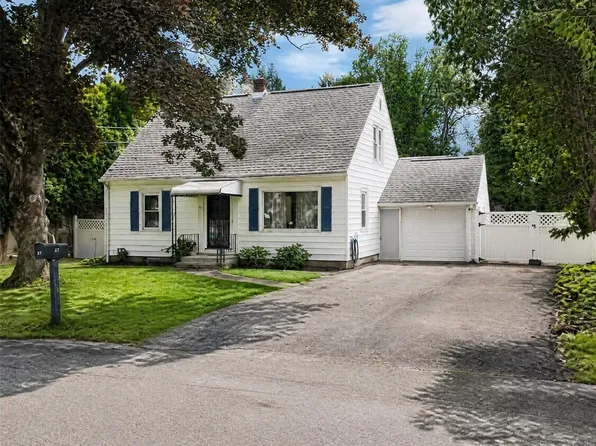 27 Wallace Rd, Binghamton, NY 13905