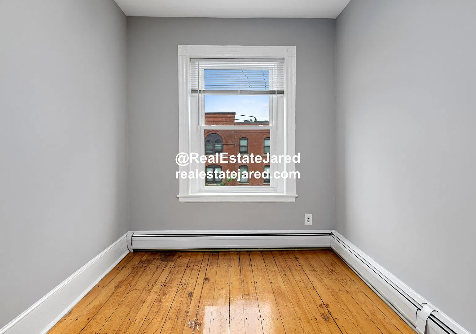 612 Columbus Ave — Photo 4