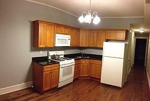 4th image of 2619 N Hamlin Ave APT 2