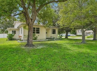 400 Rotary Pl NE, Saint Petersburg, FL 33703
