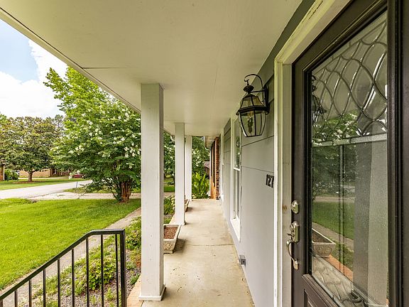 5th image of 127 Sam Davis Dr