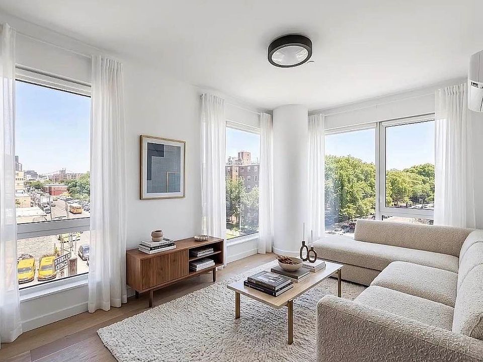 1st image of 11-14 35th Ave #324