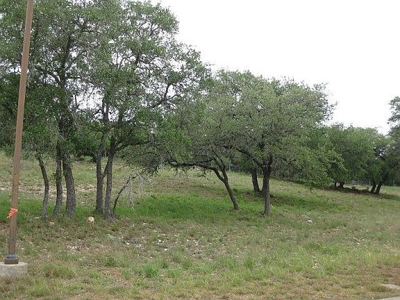 4th image of 986 Kings Cove Dr