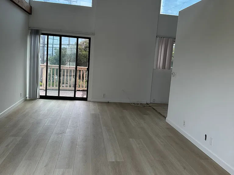1823 Armour Ln #1 — Photo 2