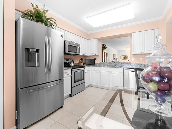 3rd image of 5874 Crystal Shores Drive #307