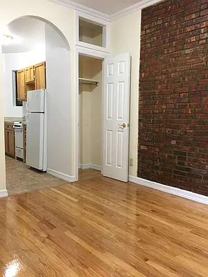 Rented by Meraki Realty LLC | media 14