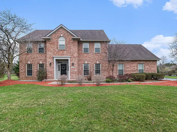 5583 Creekview Dr, Ann Arbor, MI 48108