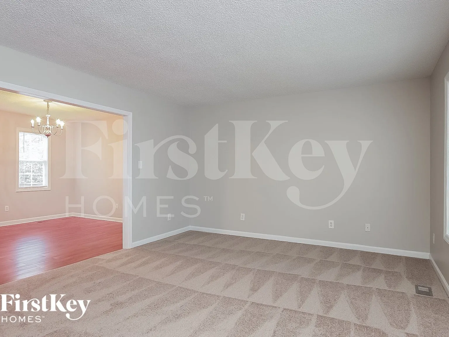 3 bed, 2.5 bath, 1764 sqft, $1,865 — Photo 2