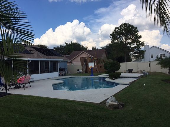 4th image of 1310 Bradwell Dr