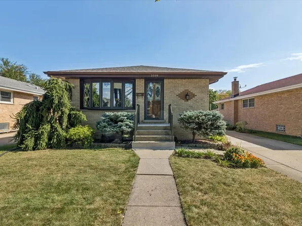 3709 Emerson St, Schiller Park, IL 60176