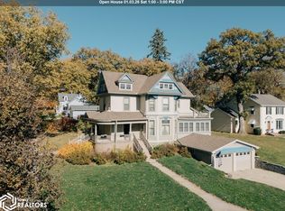 202 E Thomas St, Avoca, IA 51521