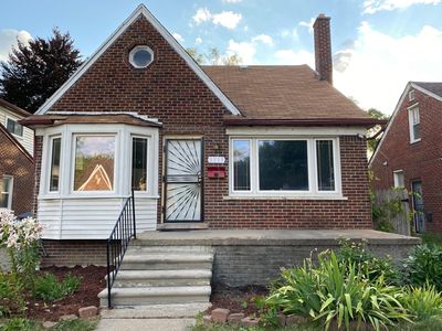 8319 Carlin St, Detroit, MI, 48228
