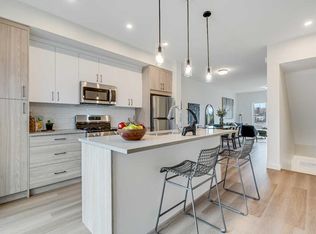 200 E Southridge Dr #1305, Okotoks, AB T1S0N8