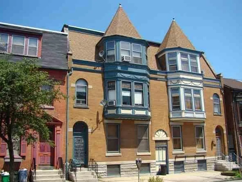 483 W Market St