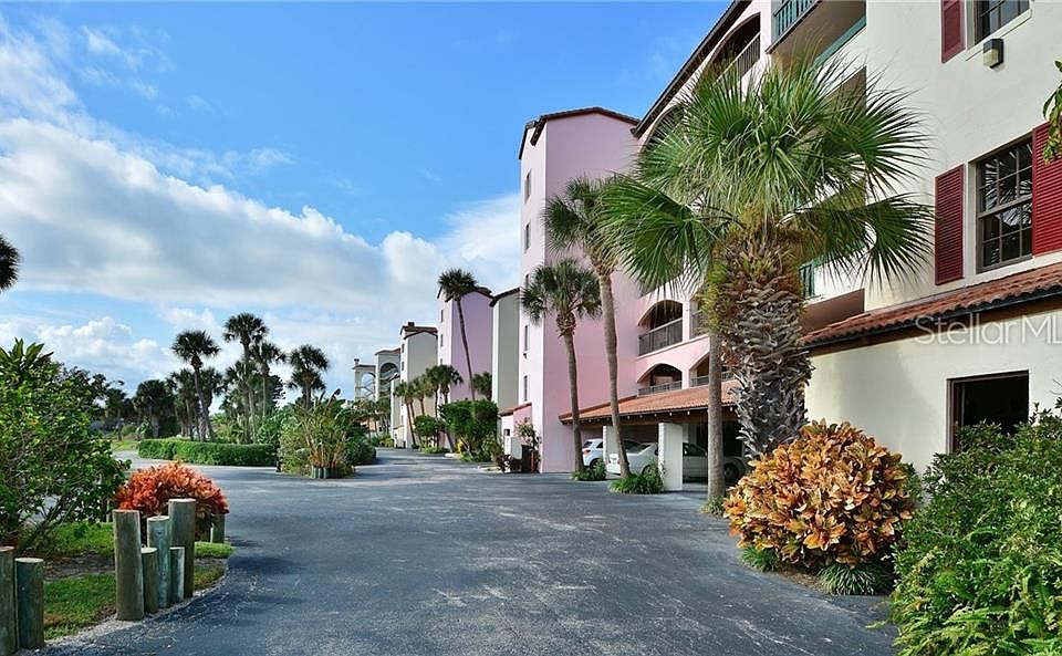 1st image of 645 Marina Point Dr #6450