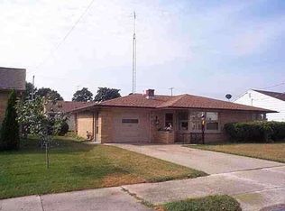 1919 30th St, Two Rivers, WI 54241