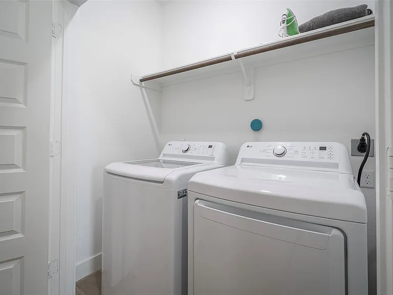 316 Thornton Rd #F — Photo 8