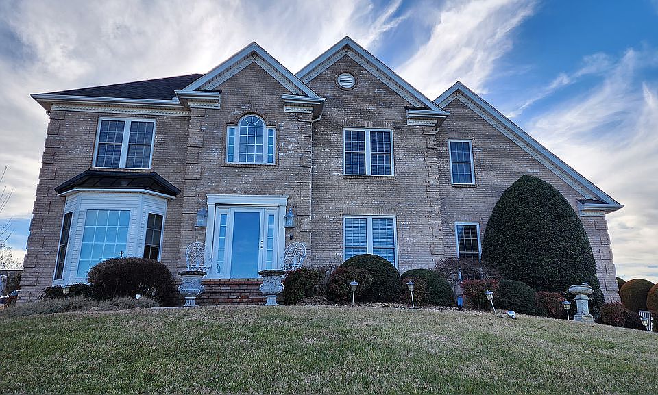 1st image of 4748 Harbor Dr