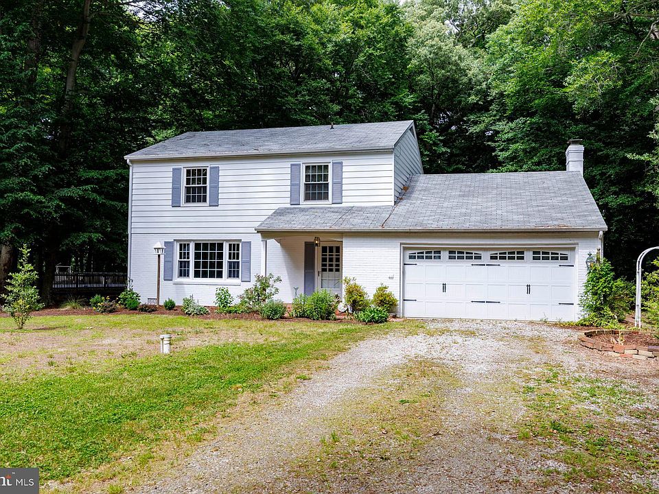 1st image of 29204 Woodridge Dr