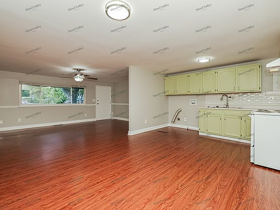 5th image of 4500 Henrich Dr