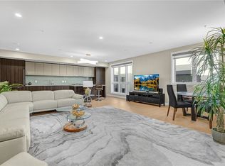 39 S Los Robles Ave #6019, Pasadena, CA 91101
