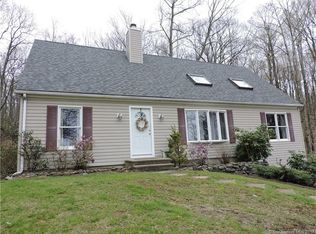1020 Summit Rd, Cheshire, CT 06410