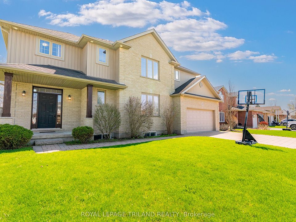 1st image of 40 Fieldstone Cres S
