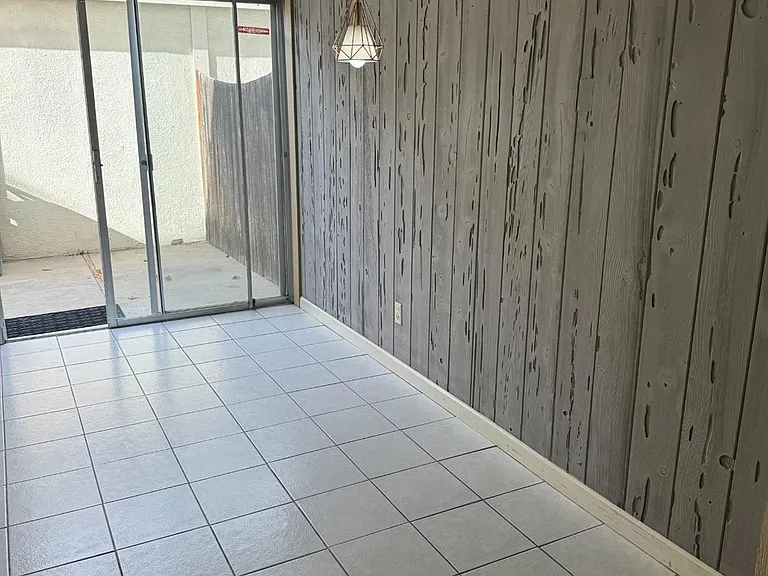 5085 N Wishon Ave #18 — Photo 6