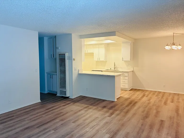 1210 S Sharon Cir #101 — Photo 10