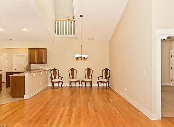 Large Dining Room space to accommodate large dining set