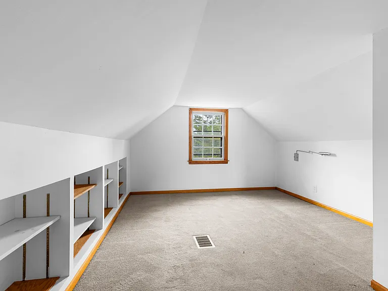 625 Welty Ave — Photo 9