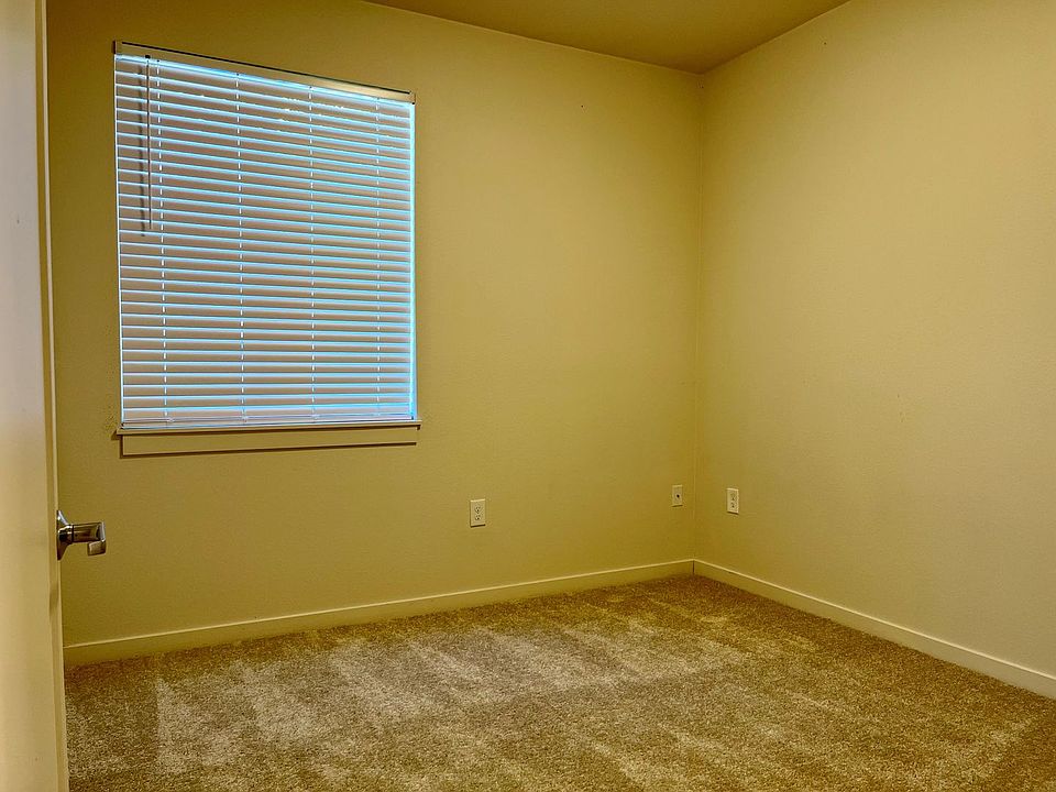 The Alexis Apartments 15075 SE Stark St Portland OR Zillow