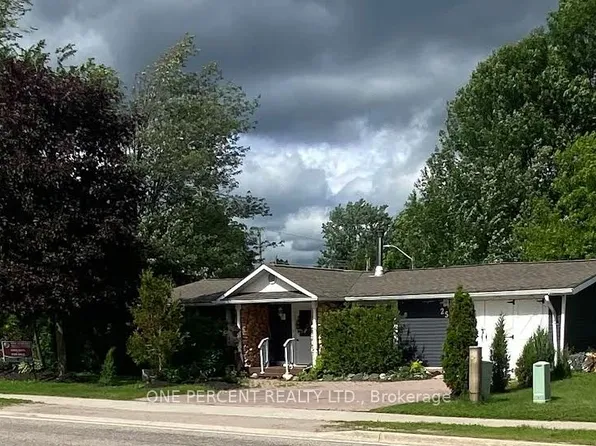 25 Wellington St, Bracebridge, ON P1L 1E8