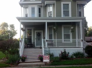 704 E Center St, Le Roy, IL