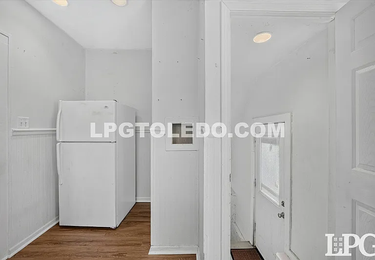 414 Bender Dr — Photo 12
