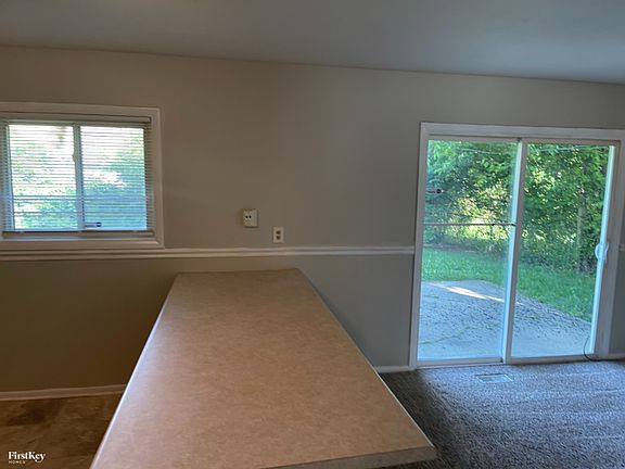 3rd image of 3639 N Ireland Dr