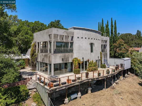 5 Oak Flat Rd, Orinda, CA 94563
