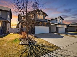 47 N Thompson Cres, Red Deer, AB T4P 0R9